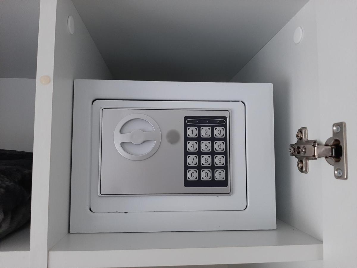 Design Maisonette - 24H Self-Check-In - Bis 7 Pers - In Direkter Weihernaehe - Parkplatz - Wifi - Balkon -Terrasse - Radwege Schiffweiler Luaran gambar