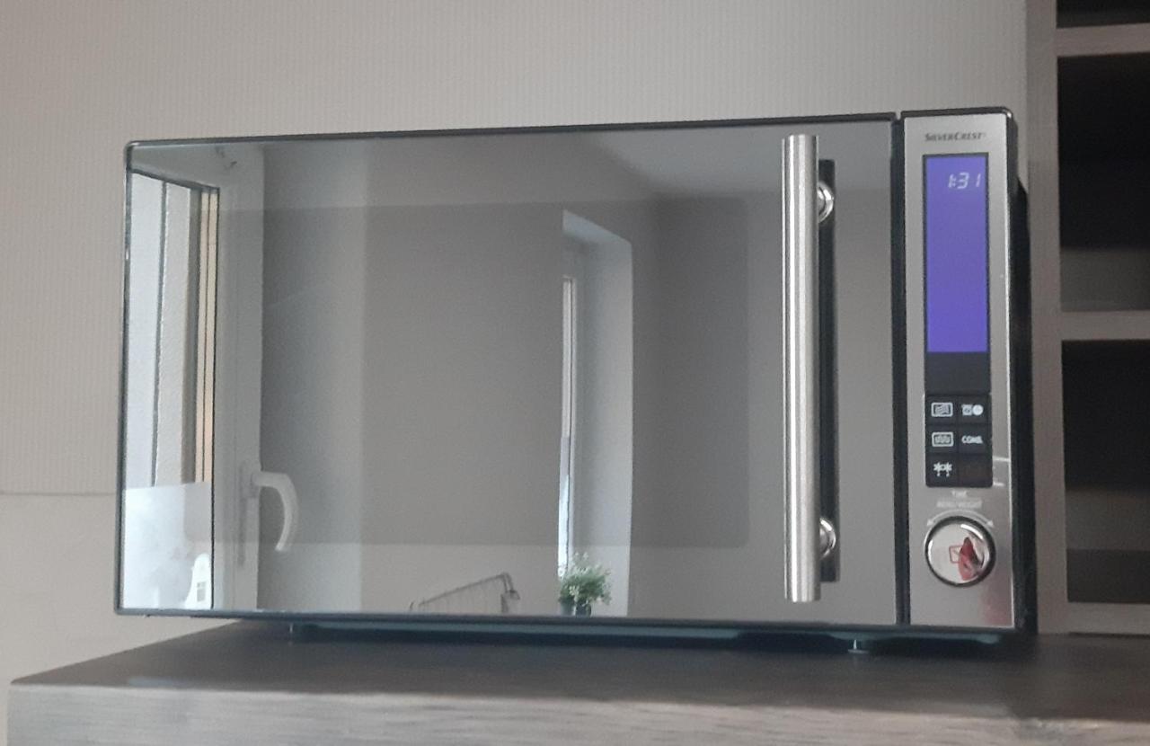 Design Maisonette - 24H Self-Check-In - Bis 7 Pers - In Direkter Weihernaehe - Parkplatz - Wifi - Balkon -Terrasse - Radwege Schiffweiler Luaran gambar